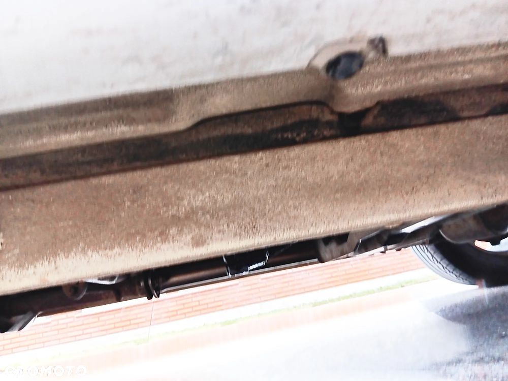 Suzuki Grand Vitara 2.0 TD Comfort Limited - 21