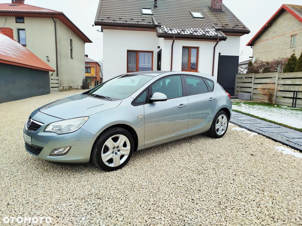 Opel Astra 1.4 Turbo Design Edition - 14