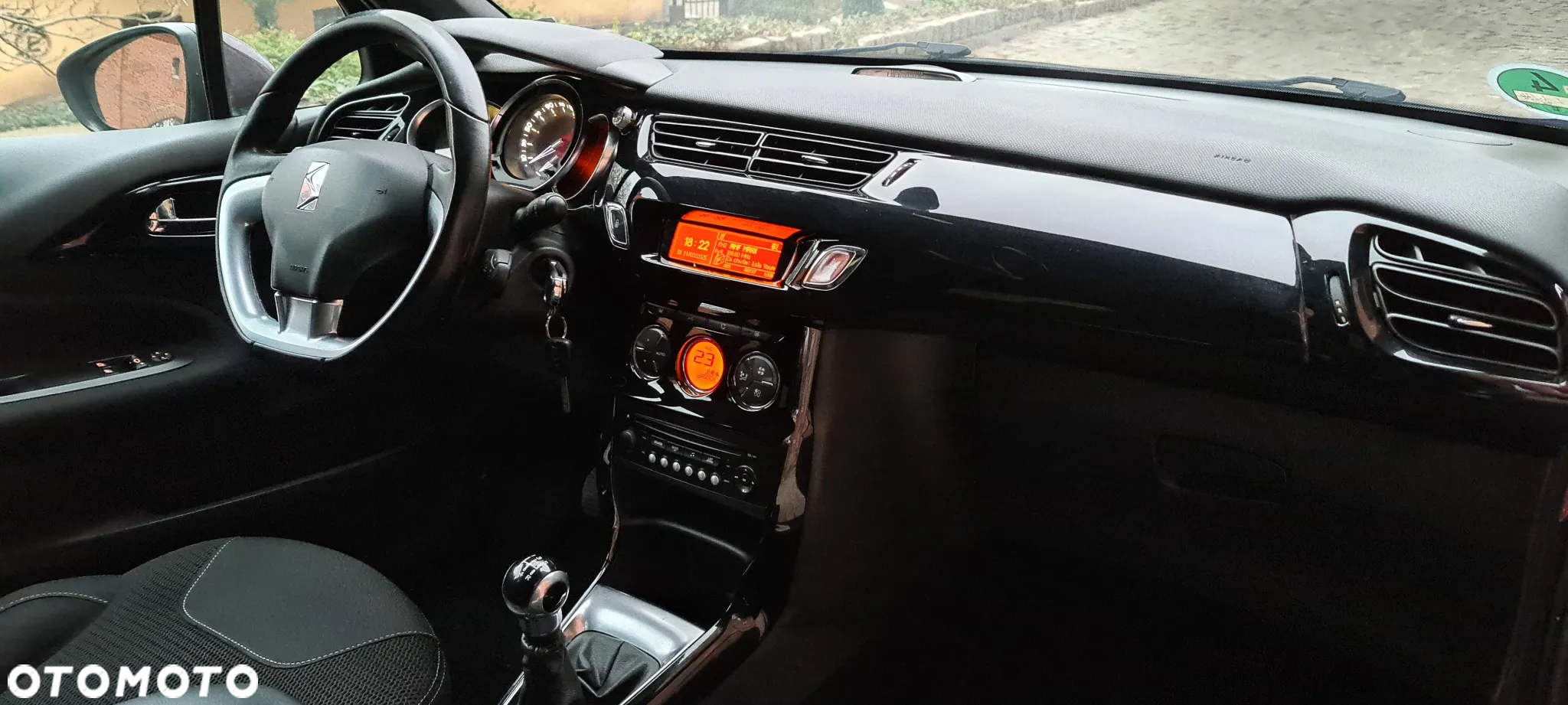 Citroën DS3 VTi 120 SoChic - 5