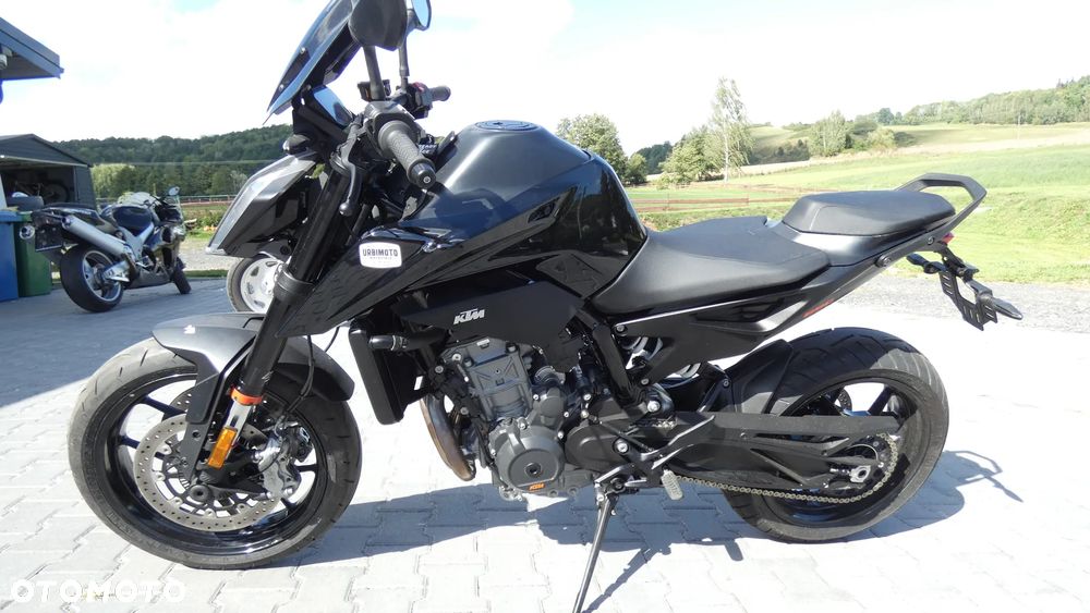 KTM DUKE 890 - 6