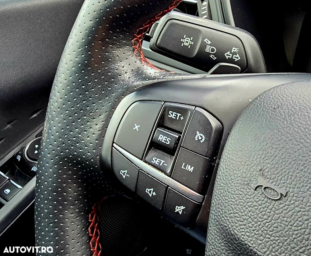 Ford Kuga 2.0 EcoBlue A8 AWD ST Line X - 22