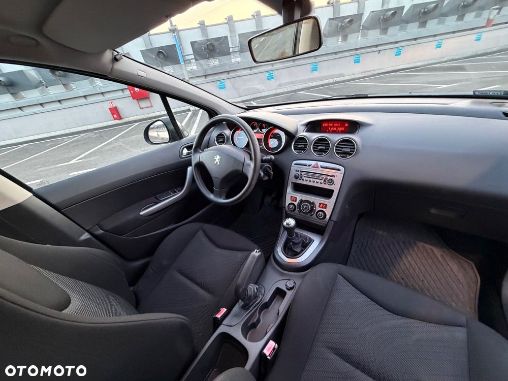 Peugeot 308 1.6 Trendy - 12