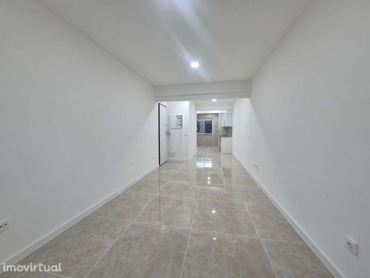 Apartamento T2 Remodelado com Suite - Grande imagem: 5/19