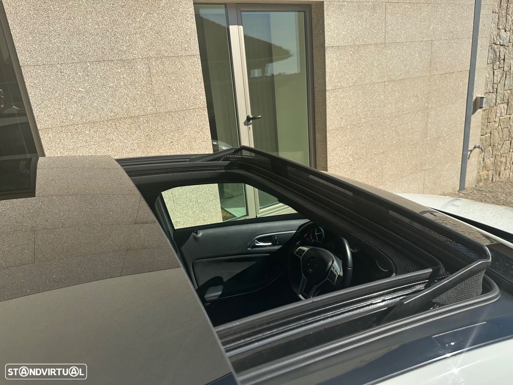 Mercedes-Benz A 180 d AMG Line - 24