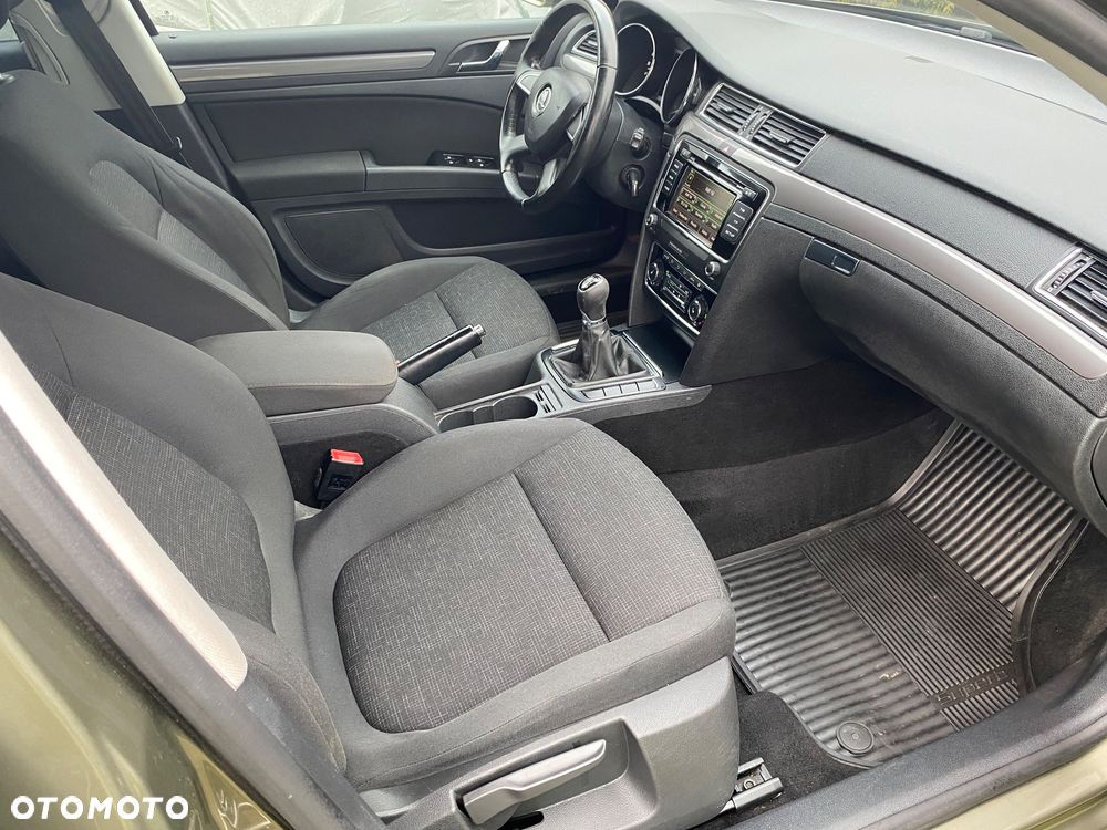 Skoda Superb 1.6 TDI Active Greenline - 9