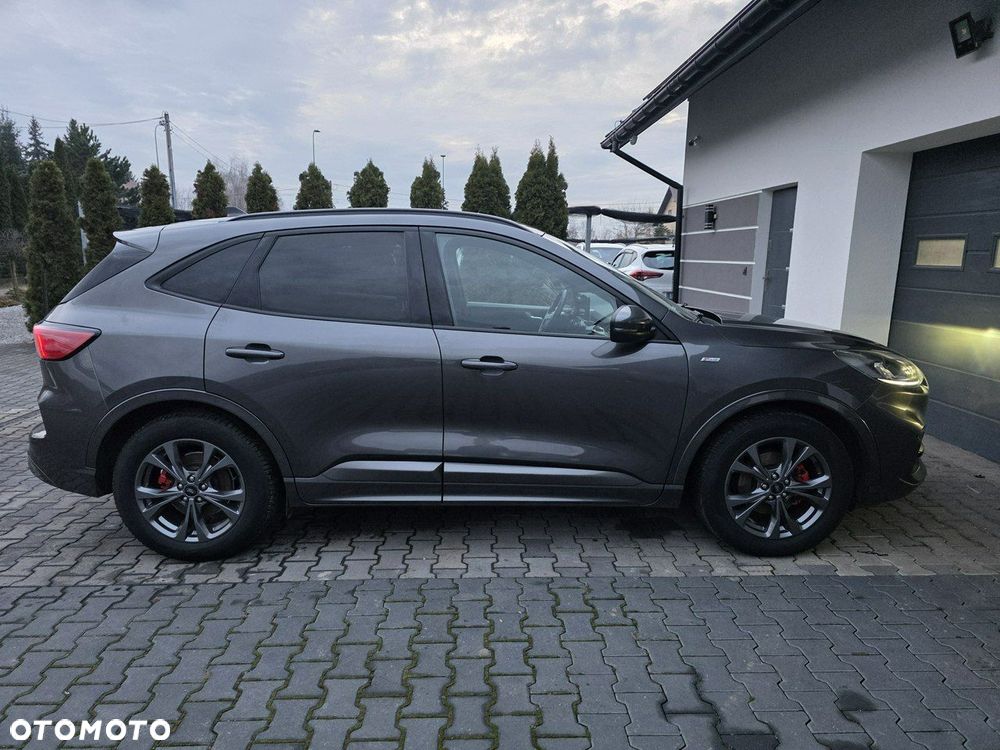 Ford Kuga - 4