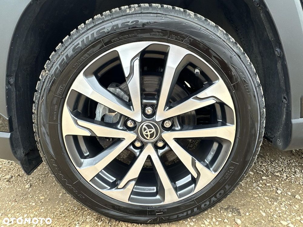 Toyota Corolla Cross - 16