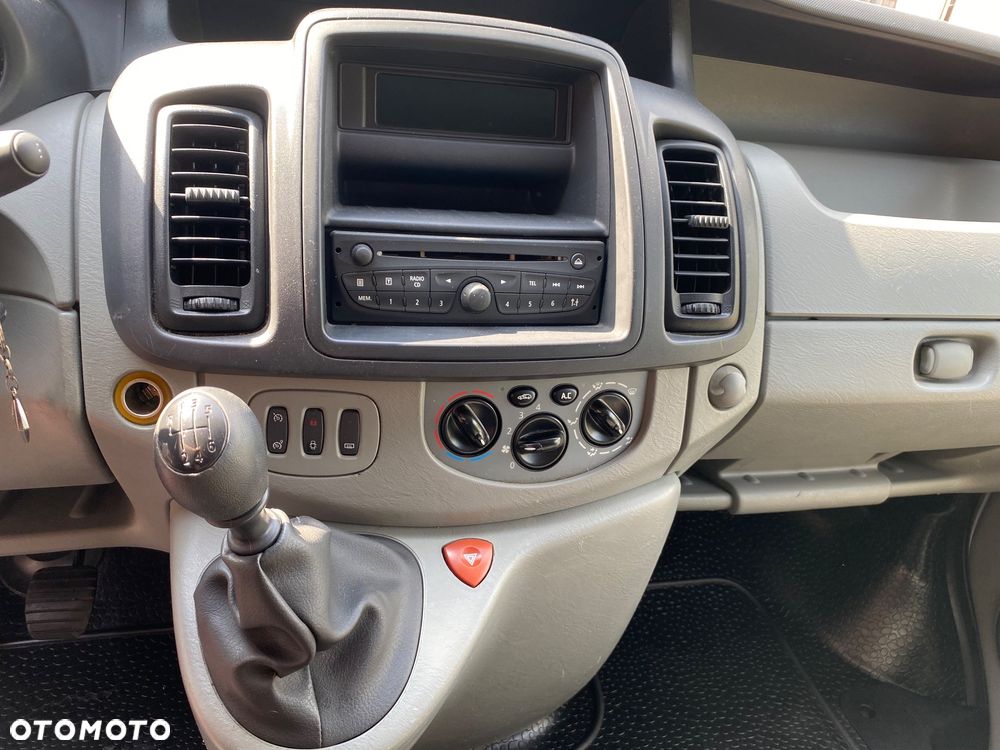 Renault Trafic - 30