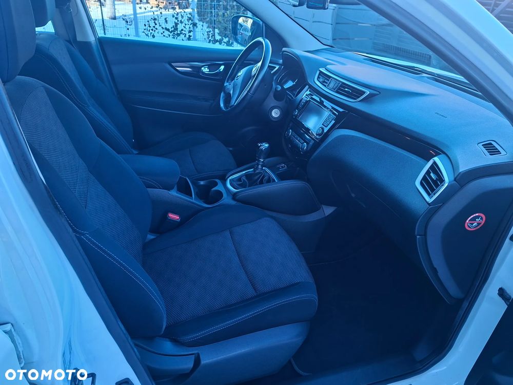 Nissan Qashqai - 10