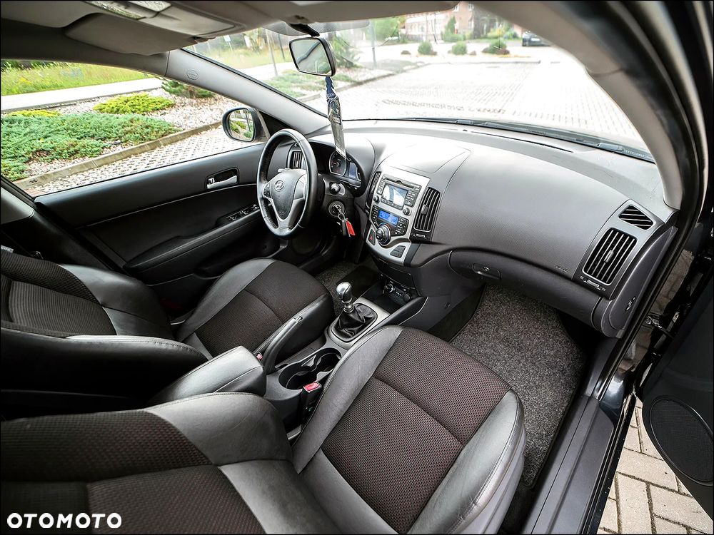 Hyundai i30 - 16