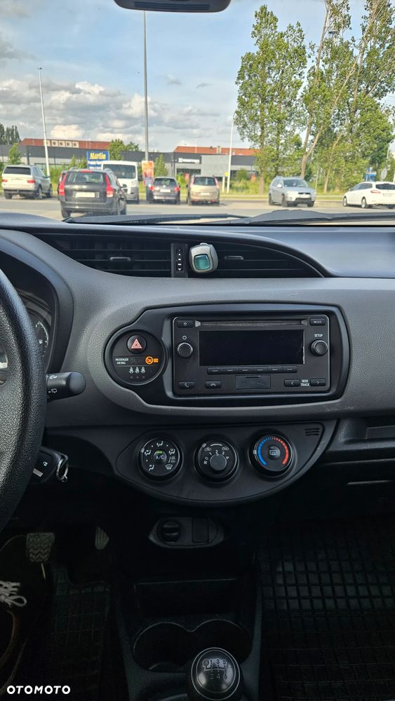 Toyota Yaris 1.5 Active - 14