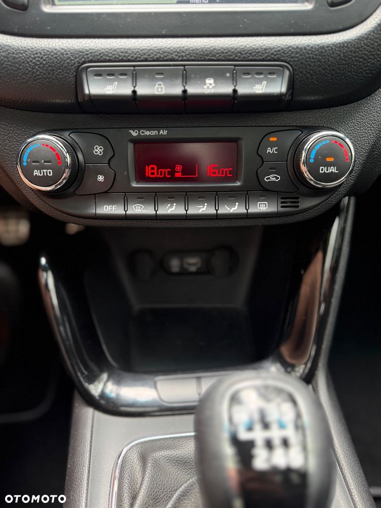 Kia Ceed 1.6 CRDi GT Line - 10