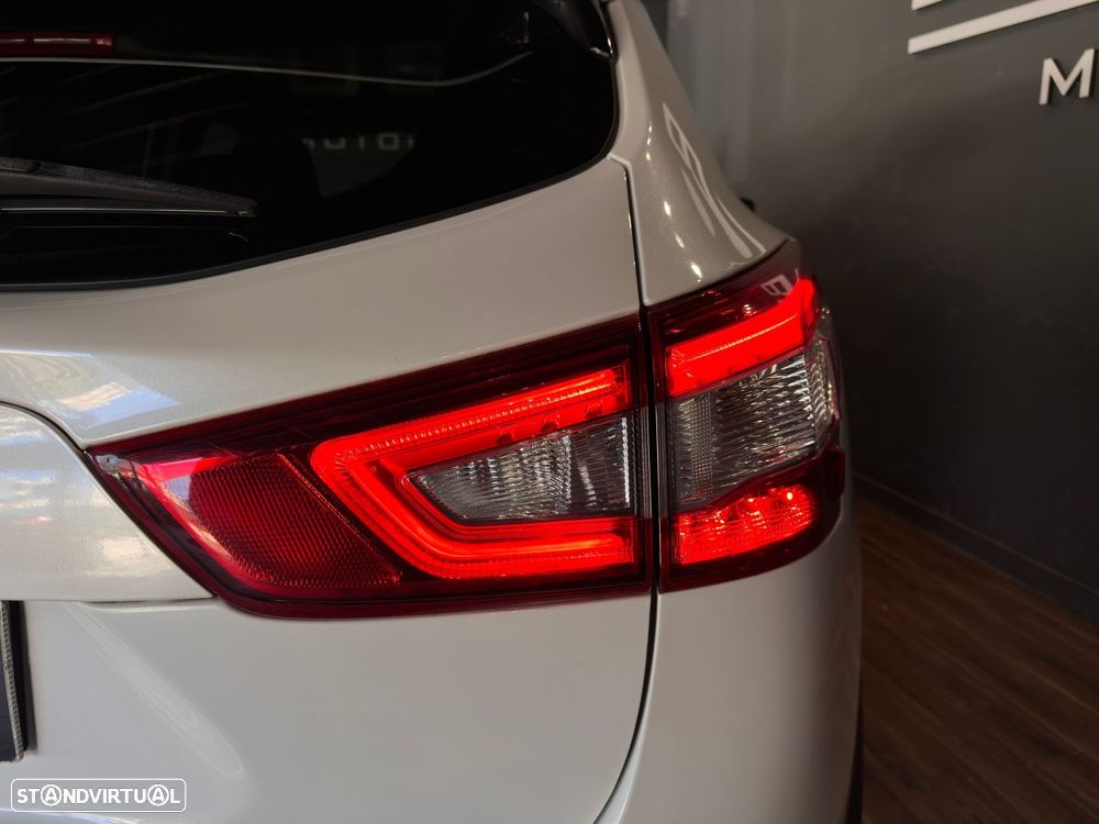 Nissan Qashqai 1.5 dCi Tekna Premium - 13