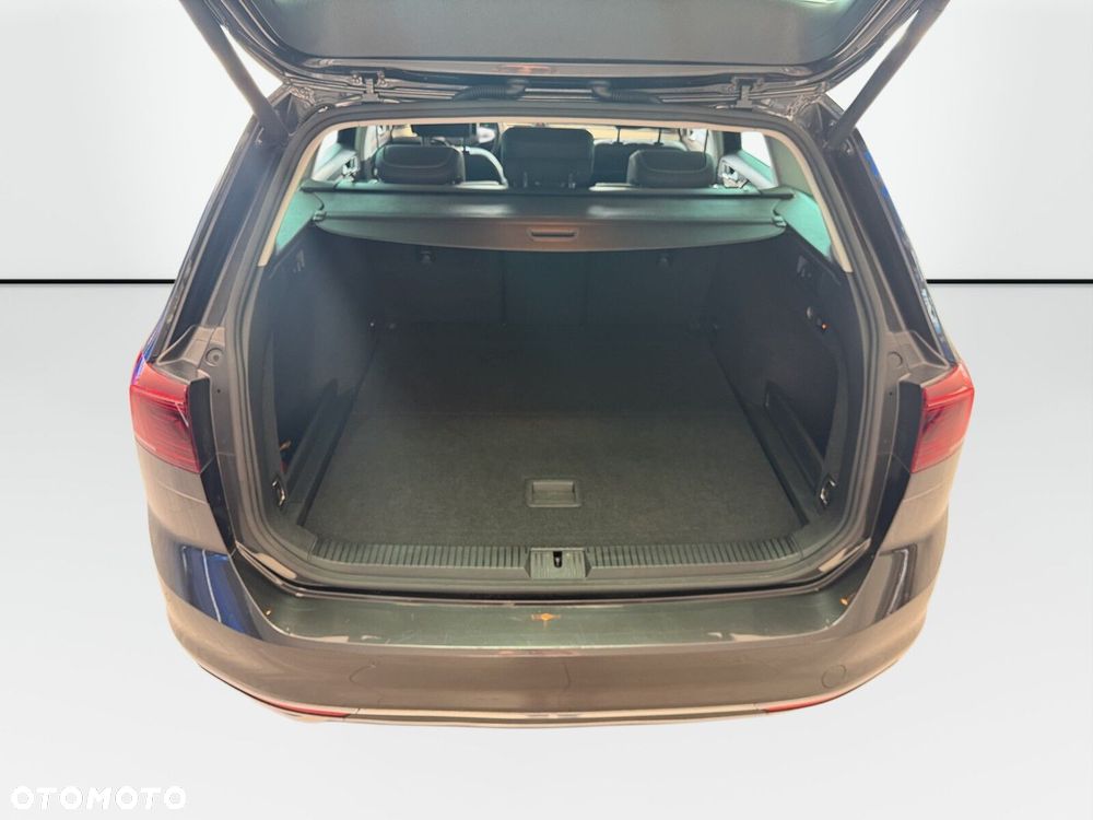 Volkswagen Passat Variant - 19