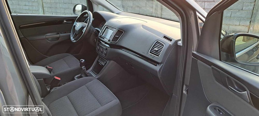 VW Sharan 2.0 TDI Trendline - 31
