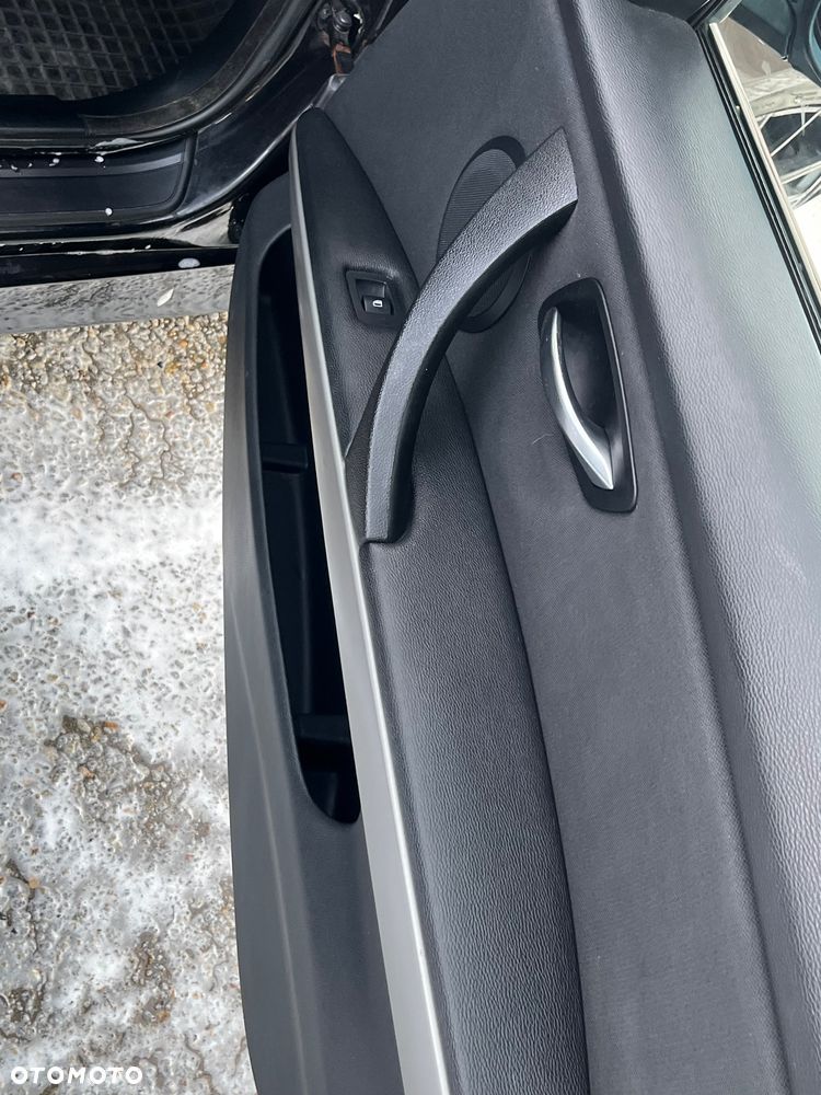 BMW Seria 3 320d - 26