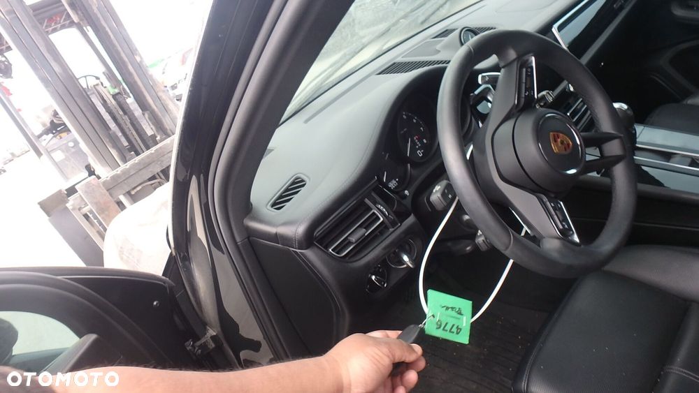 Porsche Macan PDK - 16