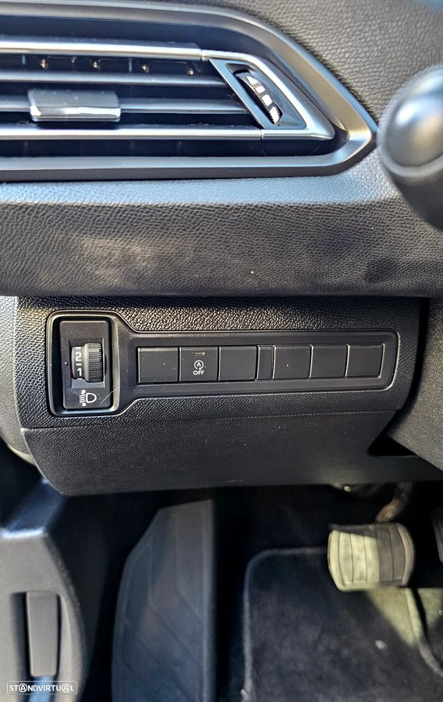 Peugeot 308 SW 1.5 BlueHDi Active EAT8 - 13