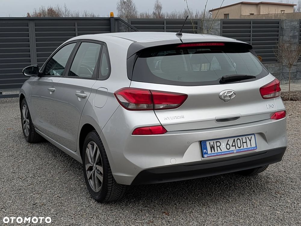 Hyundai i30 1.4 Classic + - 5