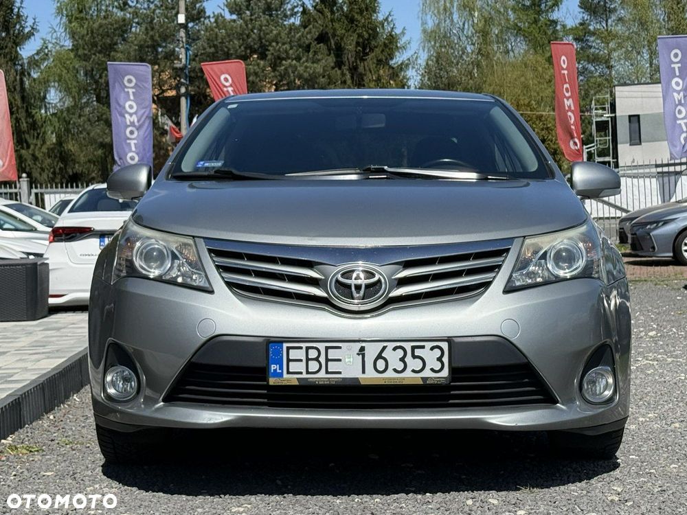 Toyota Avensis 1.8 Premium - 3
