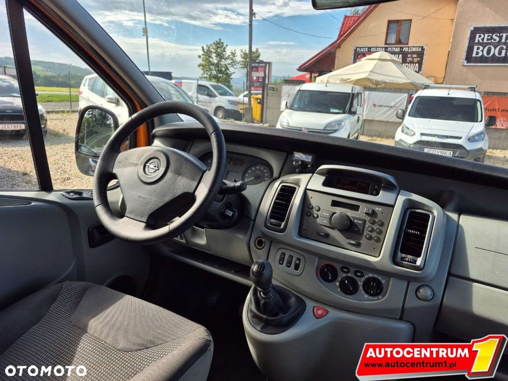 Opel Vivaro - 16