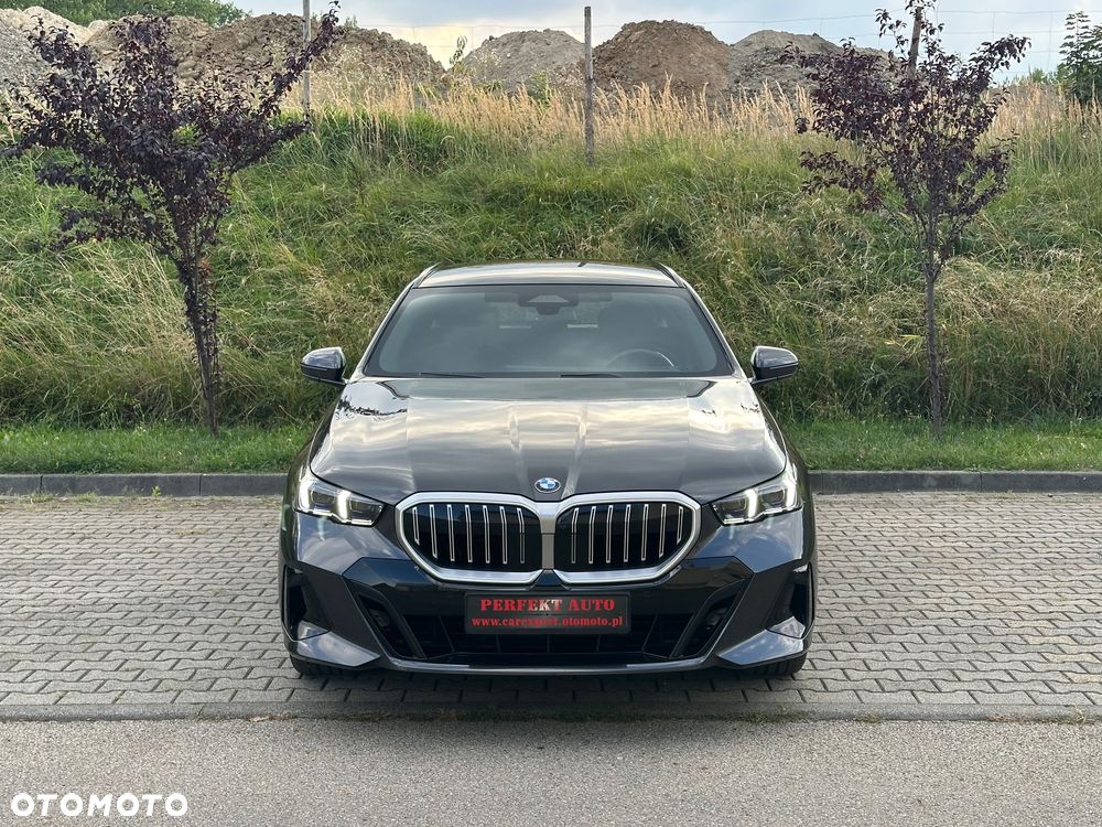 BMW Seria 5 520d xDrive mHEV - 1