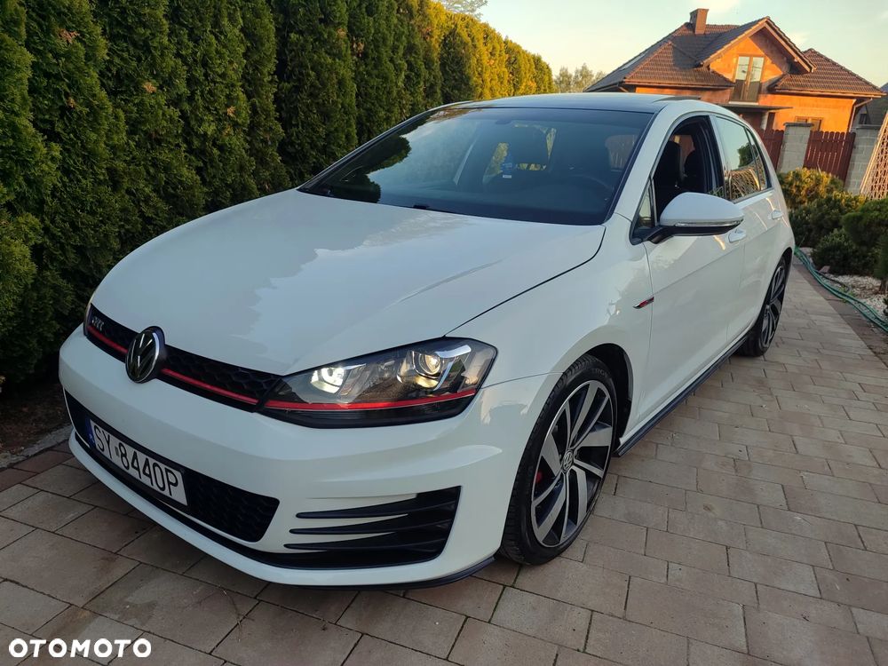 Volkswagen Golf GTI (BlueMotion Technology) DSG - 3