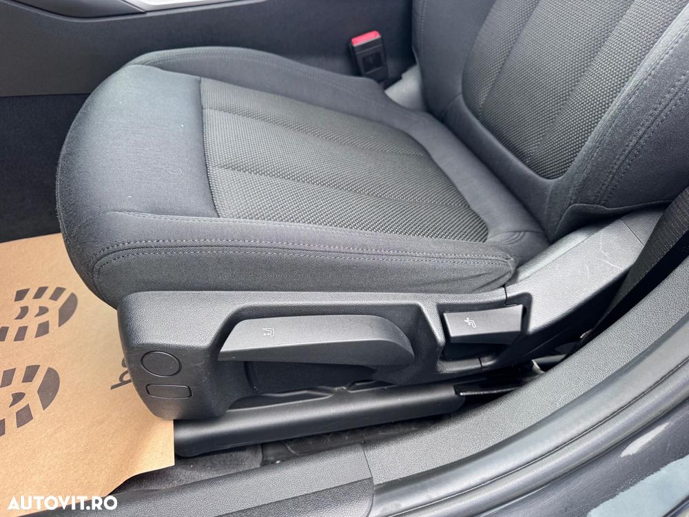 BMW Seria 3 320i AT - 17