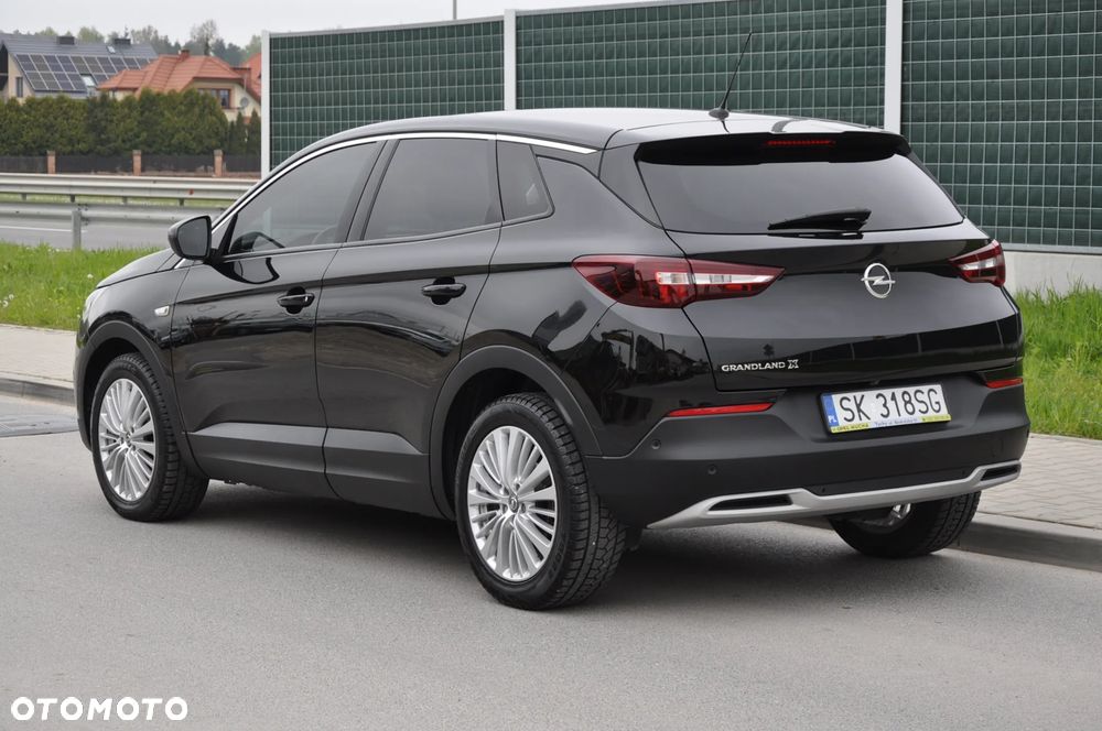 Opel Grandland X 1.2 T GPF Design Line S&S - 36