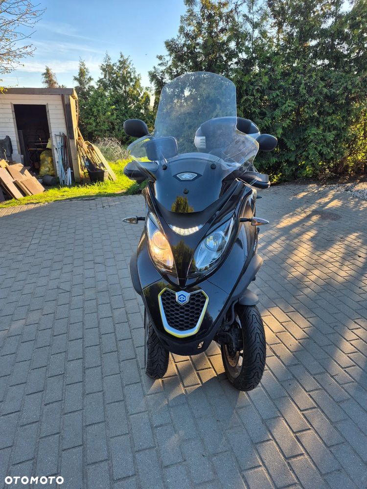 Piaggio MP-3 - 6