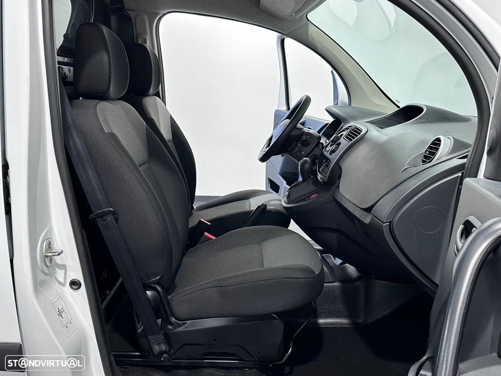 Renault KANGOO Z.E. 33 KW - IVA DEDUTIVÉL - BATERIAS PRÓPRIAS - 32