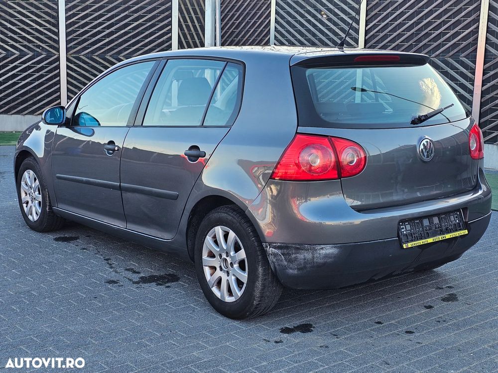 Volkswagen Golf 1.9 TDI DPF Comfortline BlueMotion - 12