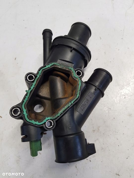 obudowa termostatu Ford Mondeo MK4 2.0 - 2
