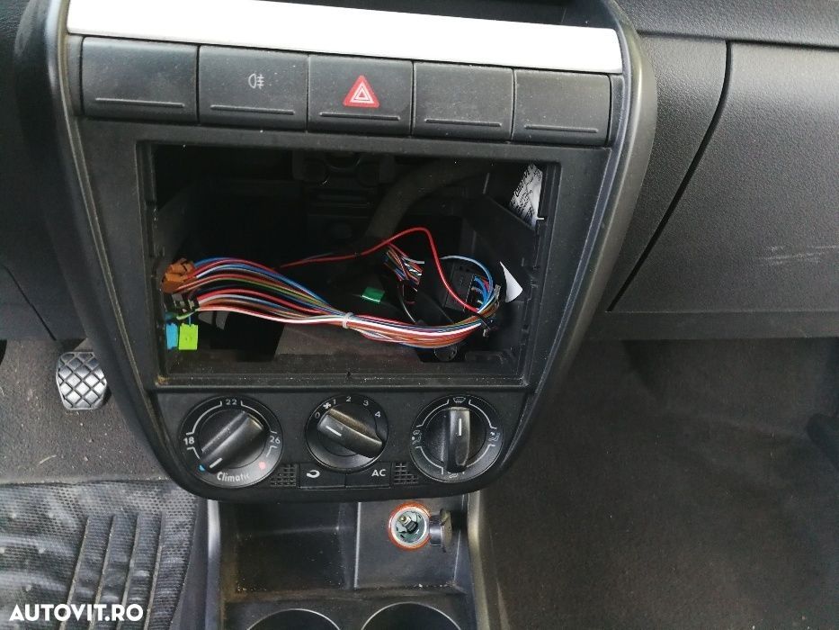 Usa torpedou VW Fox 2004-2011 comenzi ac butoane geam comenzi caldura - 1