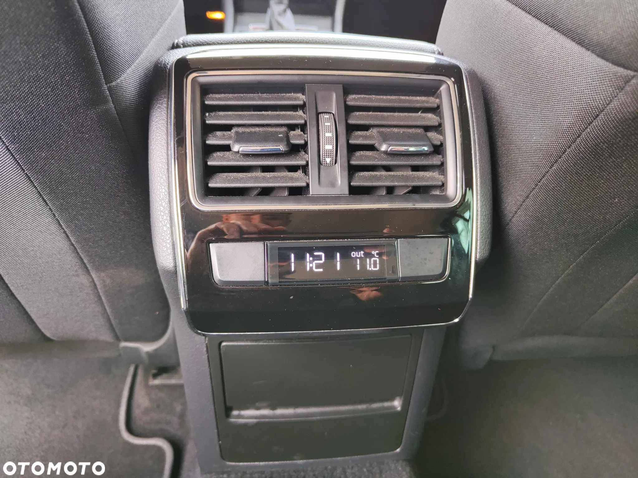 Skoda Superb Combi 2.0 TDI DSG Essence - 23