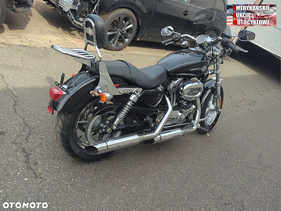 Harley-Davidson Sportster Custom 1200C - 17