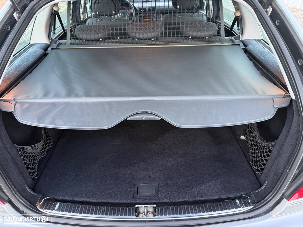 Mercedes-Benz C 220 - 32