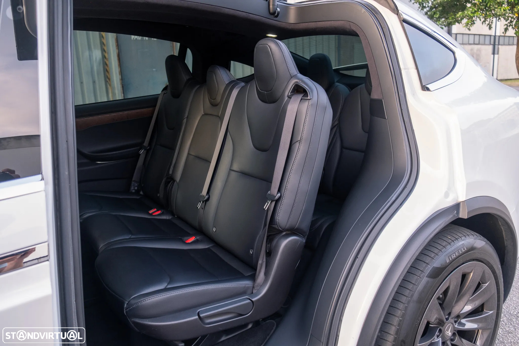 Tesla Model X 100 kWh Long Range AWD - 33