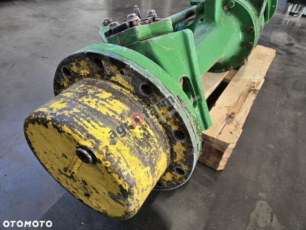 Most przedni John Deere 7800 - 3
