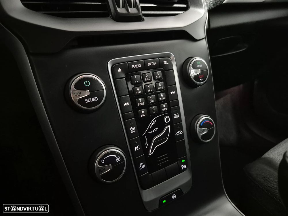 Volvo V40 1.6 D2 Eco Momentum - 22