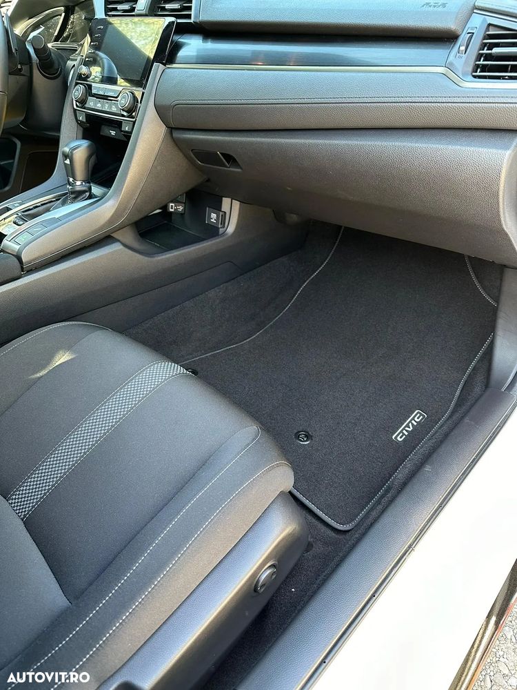 Honda Civic 1.5 VTEC Turbo CVT Sport Plus - 23