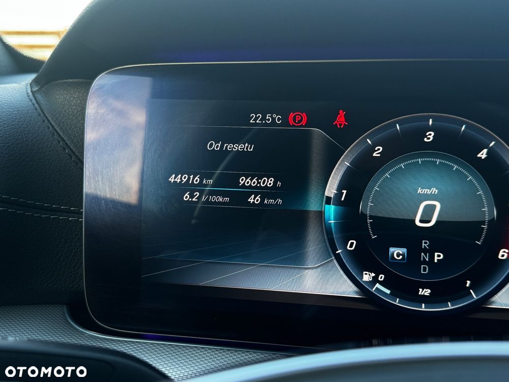 Mercedes-Benz Klasa E 220 d 4-Matic 9G-TRONIC - 26