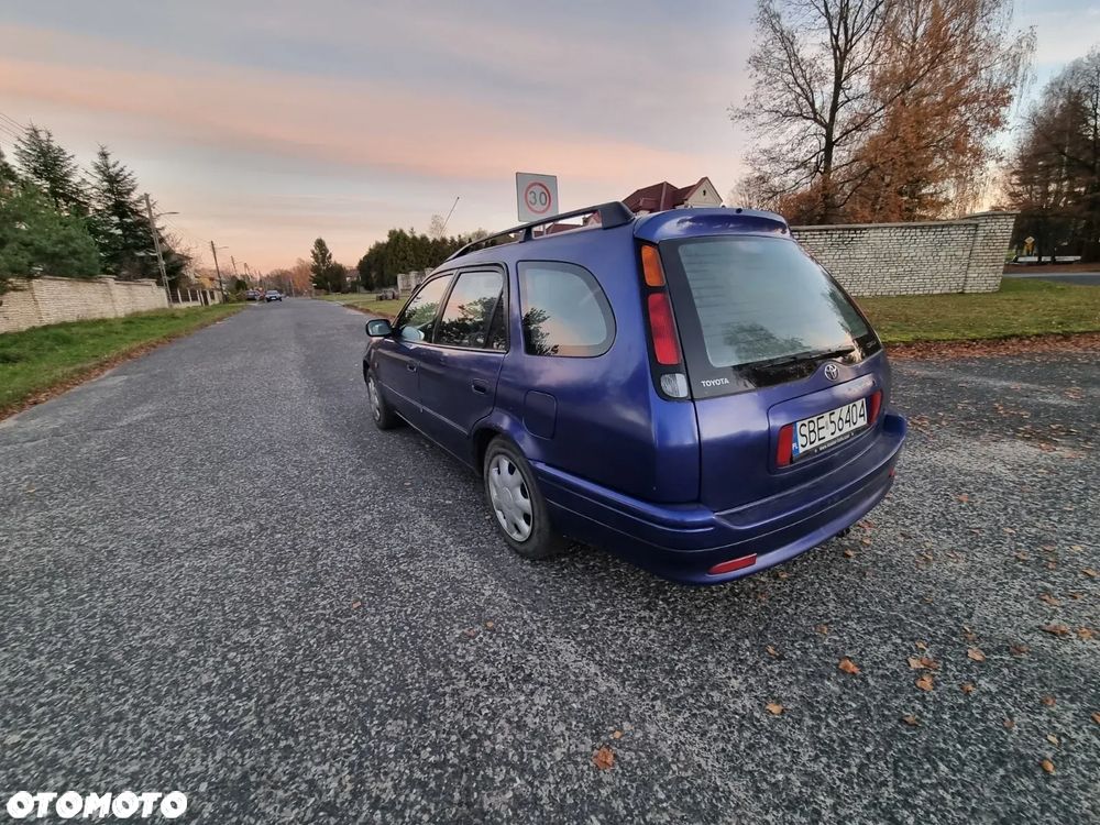 Toyota Corolla 1.4 Terra2 - 11