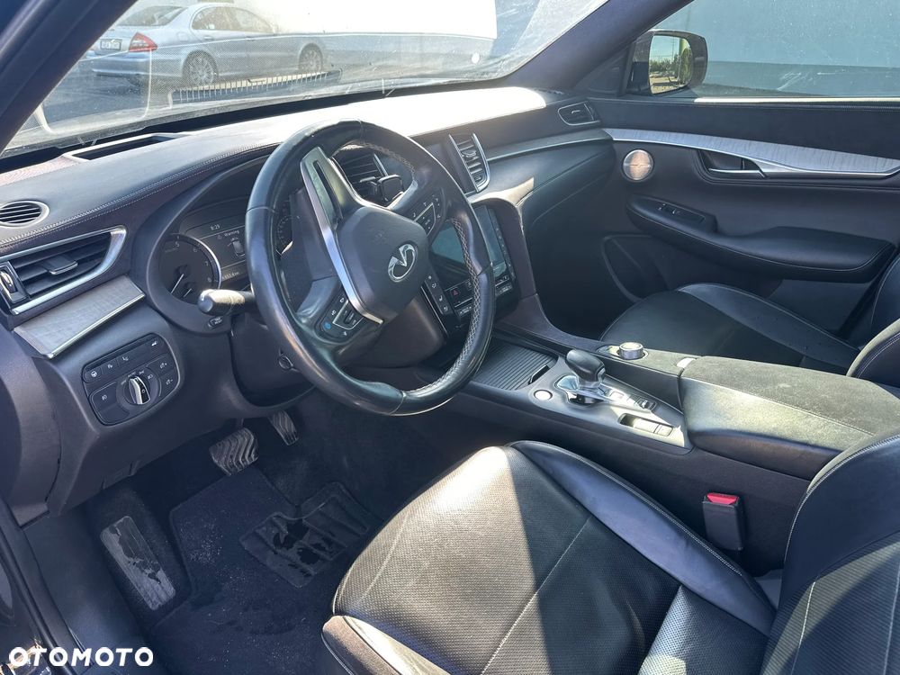 Infiniti QX50 - 16
