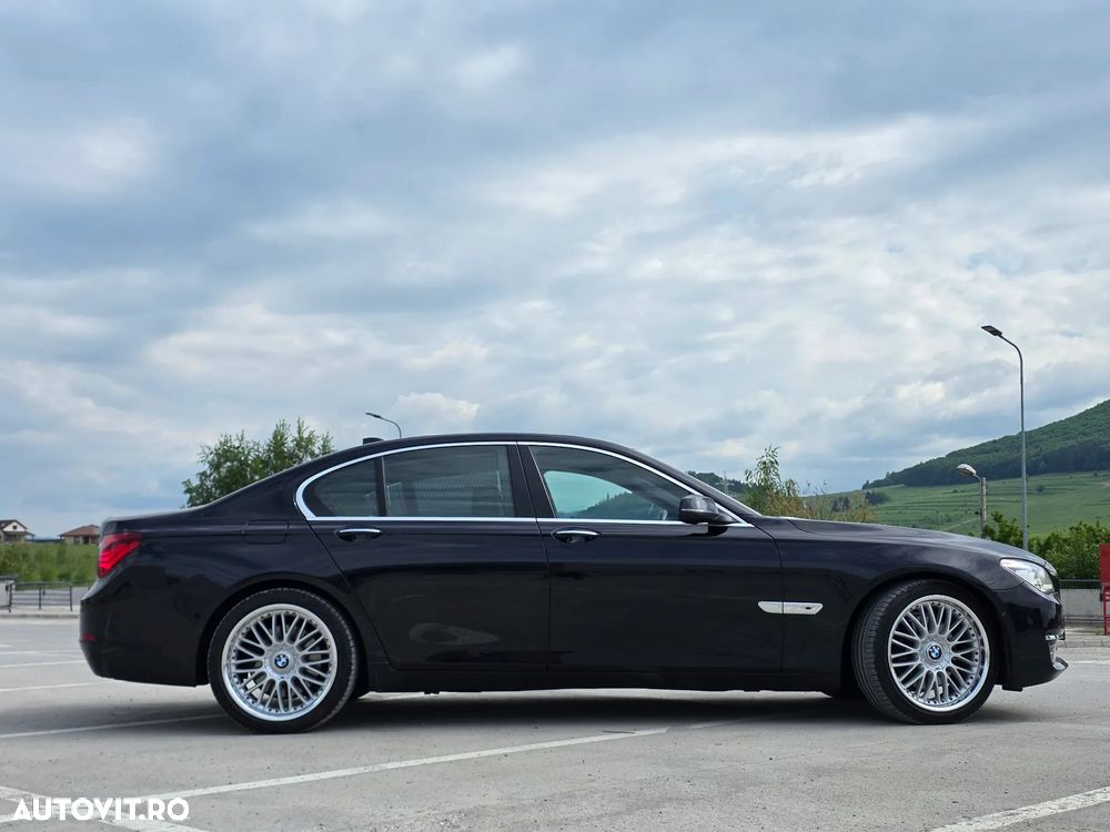 BMW Seria 7 730d - 12