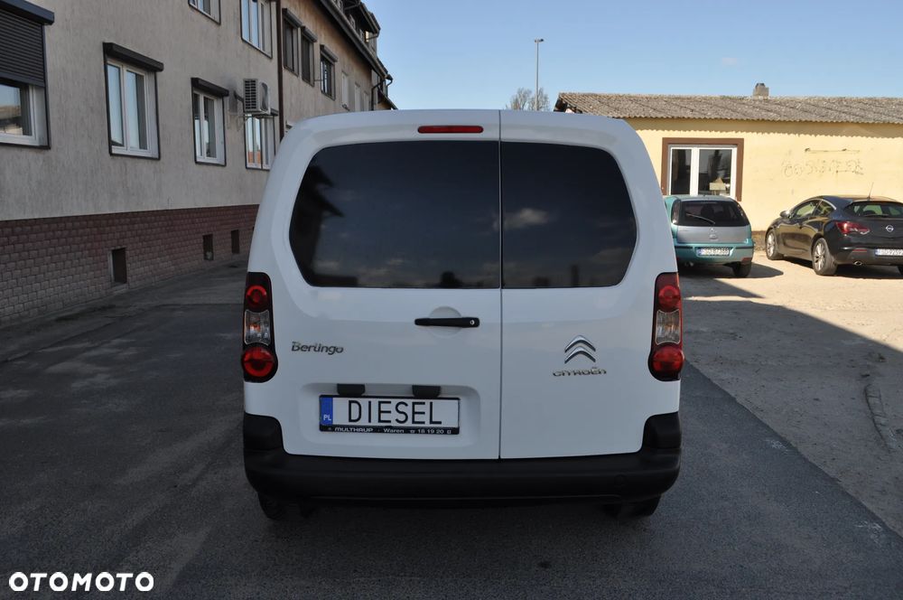 Citroën BERLINGO II - 8