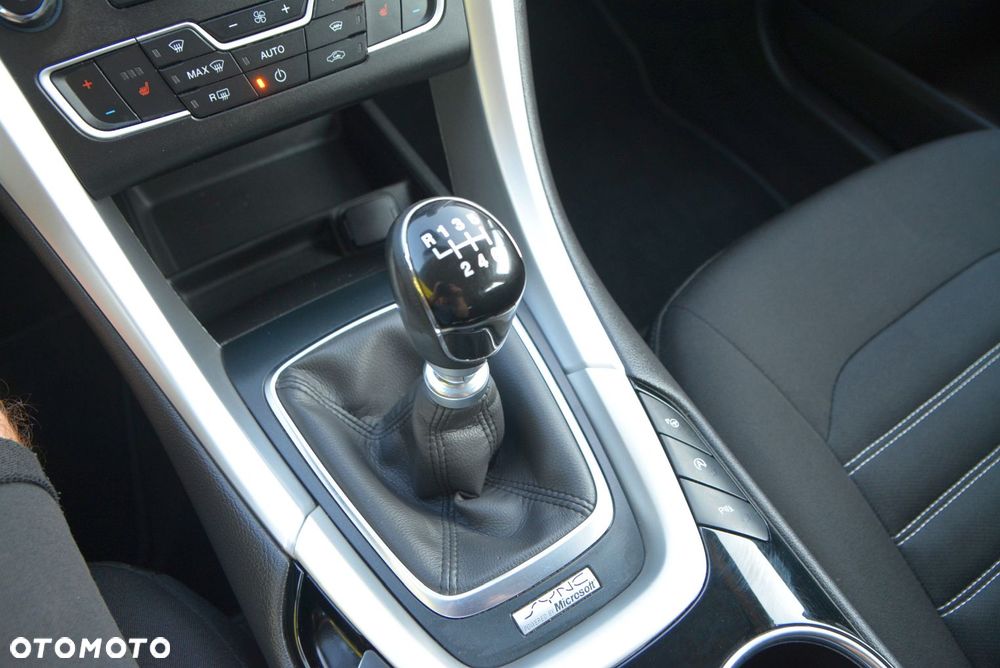 Ford Mondeo - 21