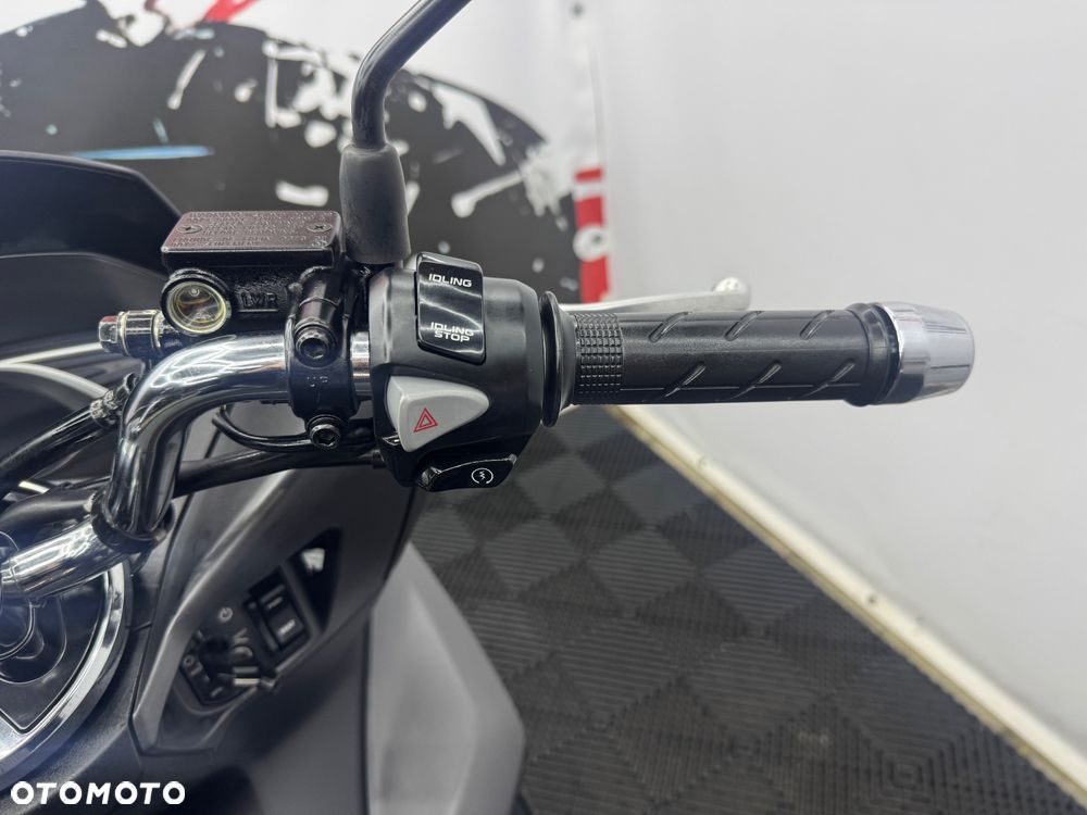 Honda PCX - 25