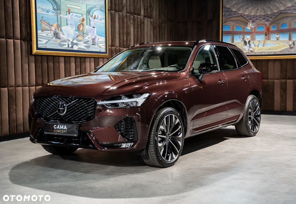 Volvo XC 60 B5 B AWD Ultra Dark