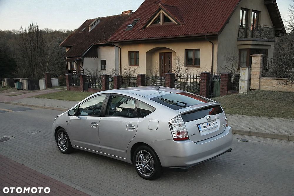Toyota Prius 1.5 VVT-i Sol (nav) - 5